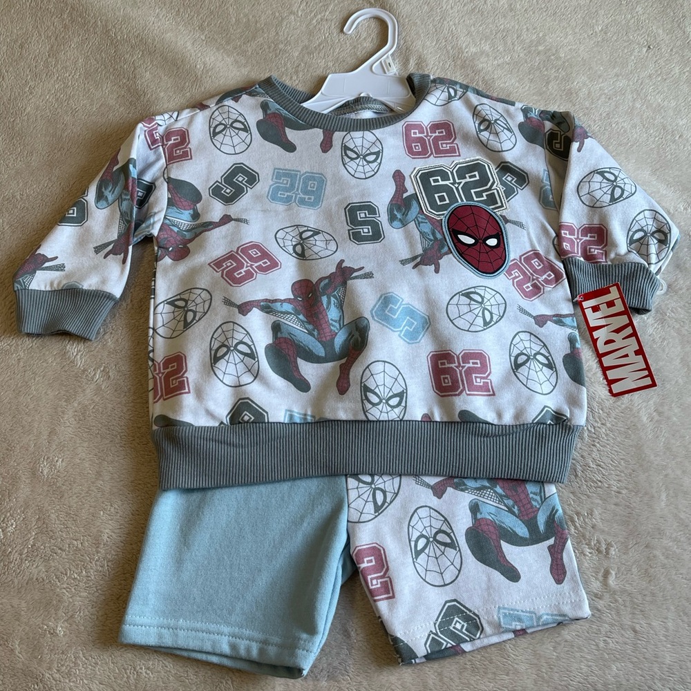 Marvel shorts with sweatshirt